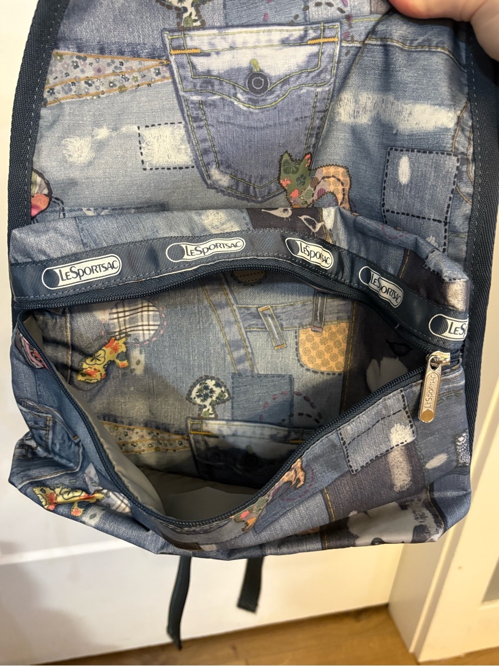 LeSportsac Denim Patch Print Backpack in Blue with Cosmetic Pouch Bag Like New - Picture 5 of 10